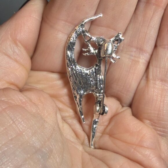 Cat Brooch Green Rhinestone Silver Tone Figural Pin 2.25 Inch - Picture 4 of 7